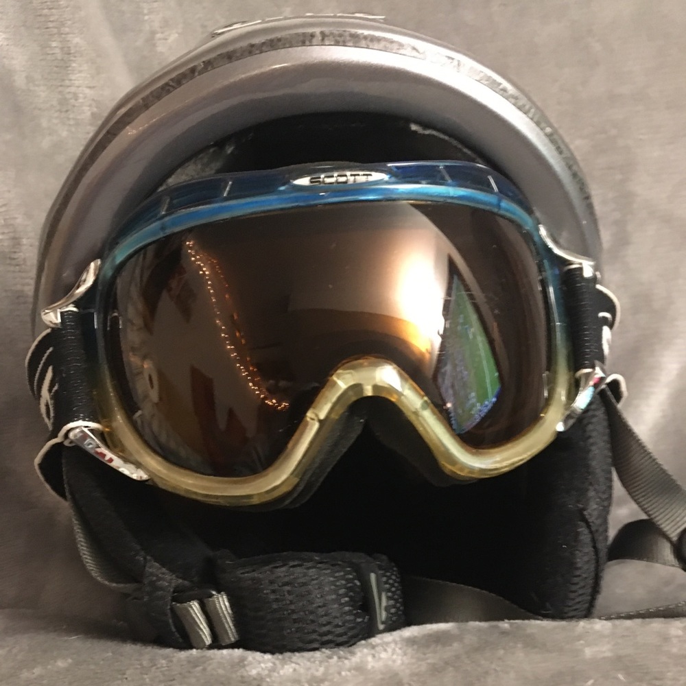 UNISEX Giro Fuze Ski/snowboard Helmet